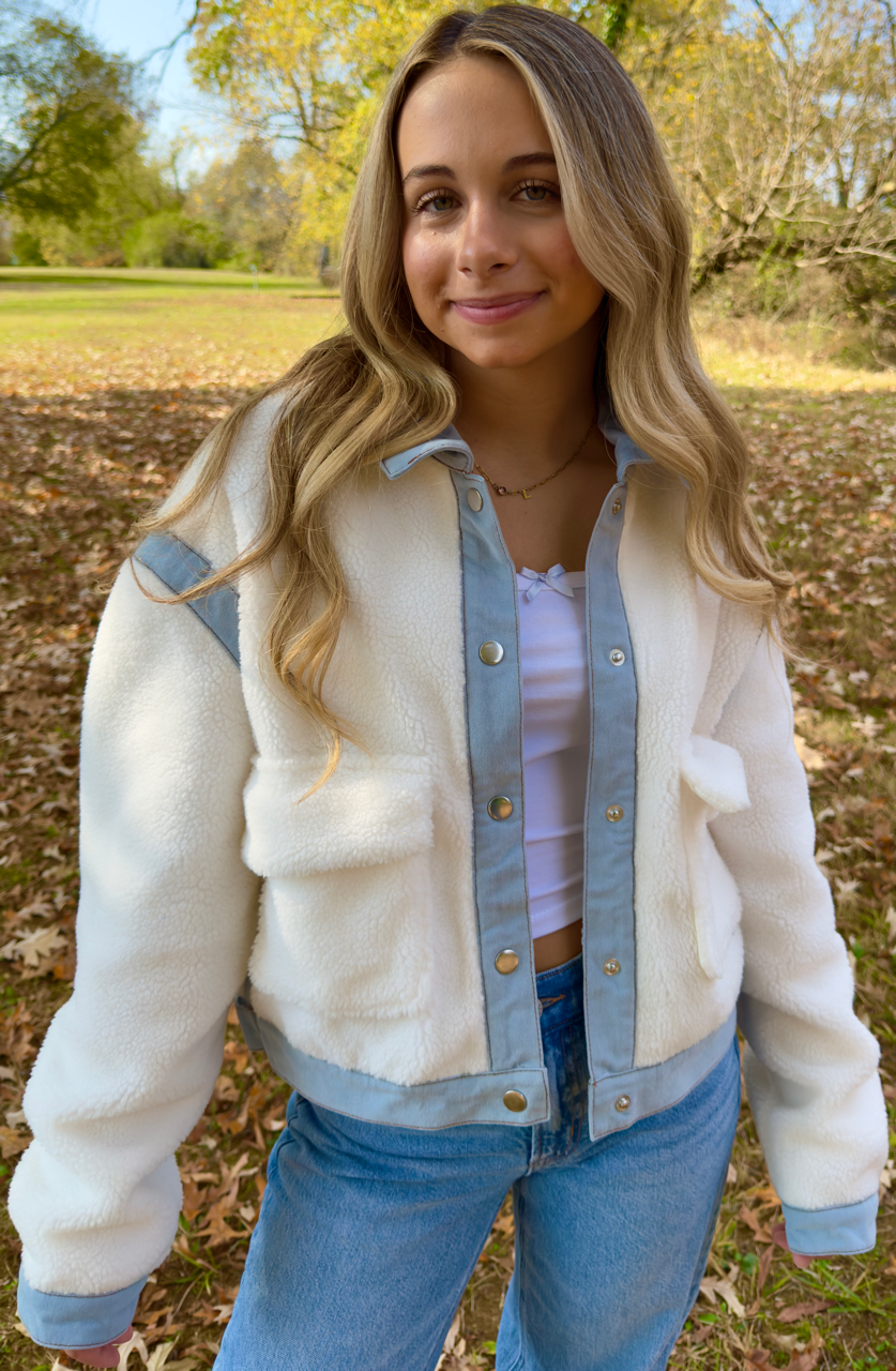 White Contrast Trim Buttoned Sherpa Jacket